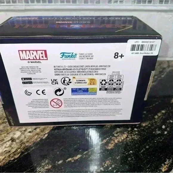 Funko Pop! THE MARVELS MCC Marvel Collector Corps Box Size Large ⚡️IN HAND⚡️ - Picture 8 of 9